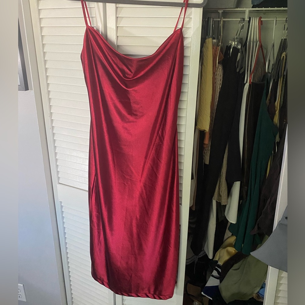 Amazon Brand Red midi dress - size L